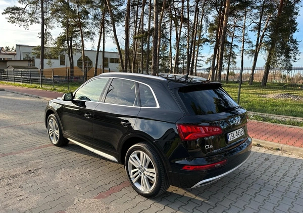 Audi Q5 cena 116000 przebieg: 117000, rok produkcji 2018 z Suchedniów małe 379